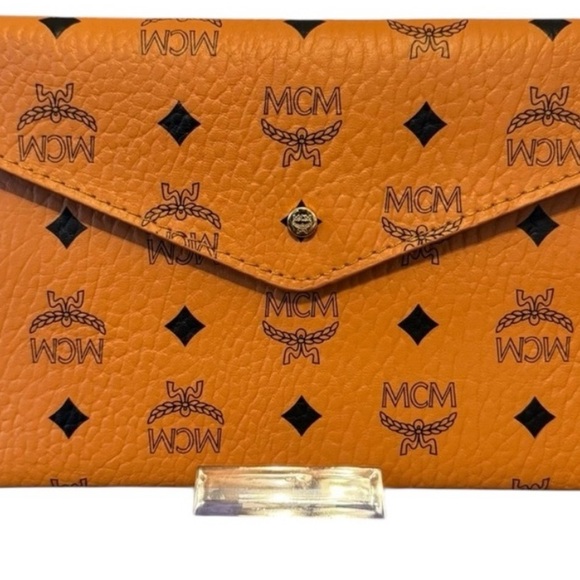 MCM Cognac Visetos Leather Envelope Clutch NIB 9”x 5.5” - Picture 5 of 7